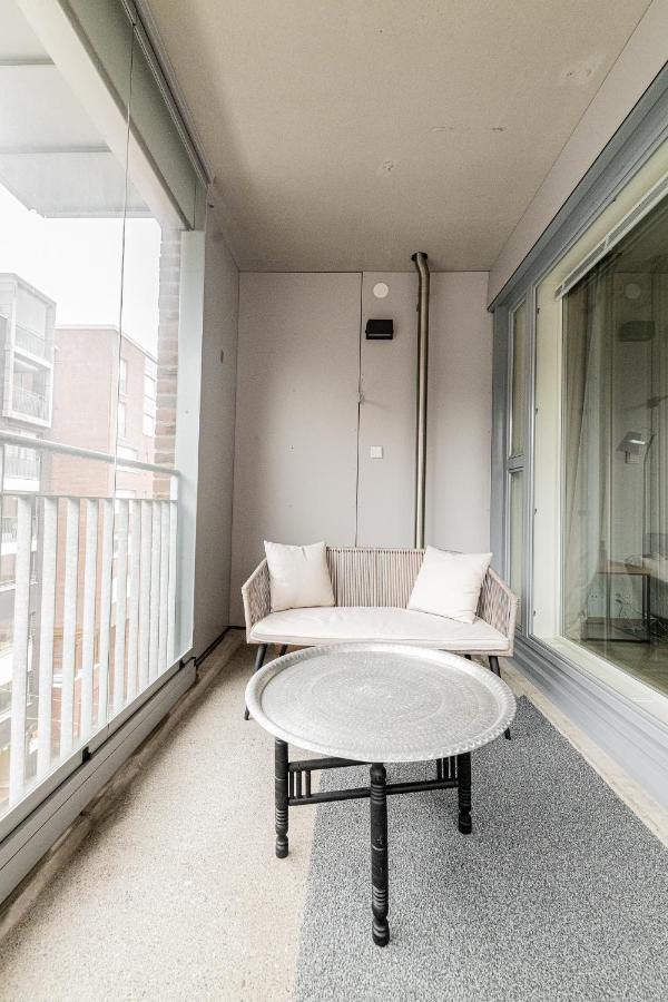 Apartment, Sleepwell, Tyynimeri With Private Parking And Optional Private Sauna Хелзинки Екстериор снимка